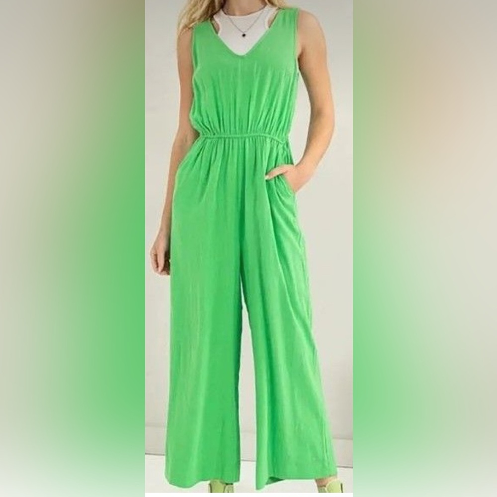 Double Zero Bright Green V-Neck Jumpsuit - Viscose & Linen - NWOT - Size L